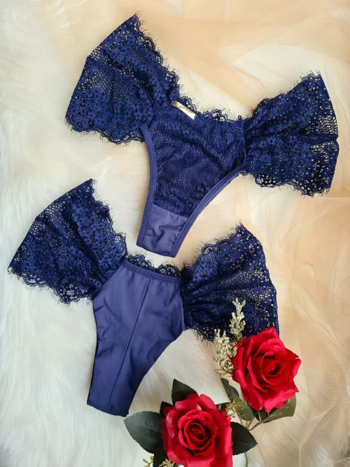 CALCINHA COM RENDA AZUL TAMANHO M (40/42)