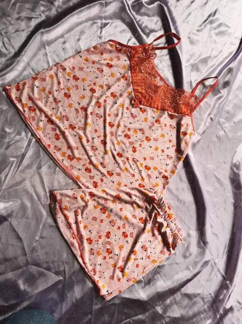 BABY DOLL COM RENDA NO BUSTO TAMANHO G CLARO