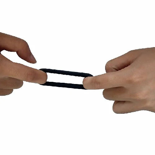 ANEL PENIANO EM SILICONE PRETO