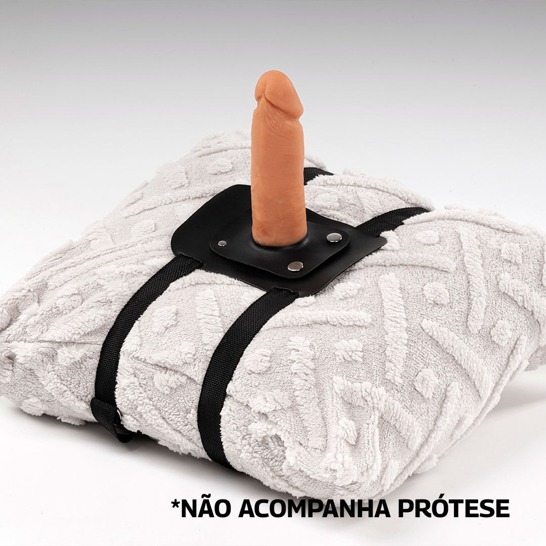 Cinta Sexy Fantasy para fixação de prótese em almofadas, com ajuste para maior estabilidade e conforto. Prótese não inclusa no produto.